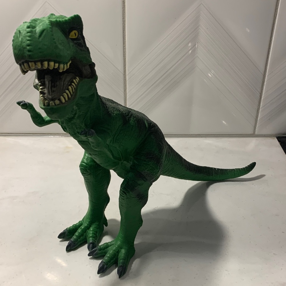 Tyrannosaurus Rex Dinosaur Reptile Toy Soft Plastic 13x20 Realistic LIKE NEW